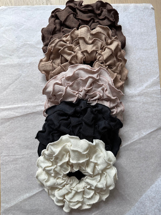 Flower Scrunchie, Raw silk (silk noil) - Pouli